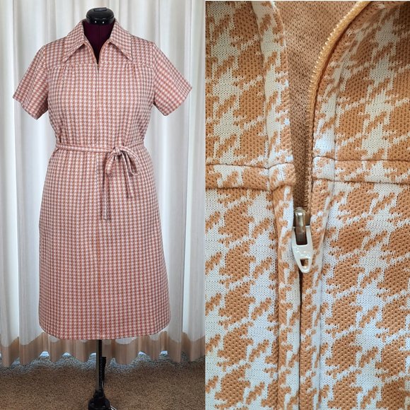 Vintage Dresses & Skirts - Vtg 70s houndstooth housedress - Sears brand